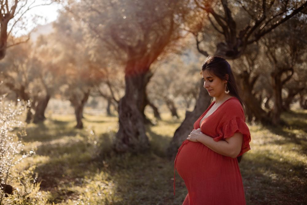 shooting photo femme enceinte robe terra cotta
