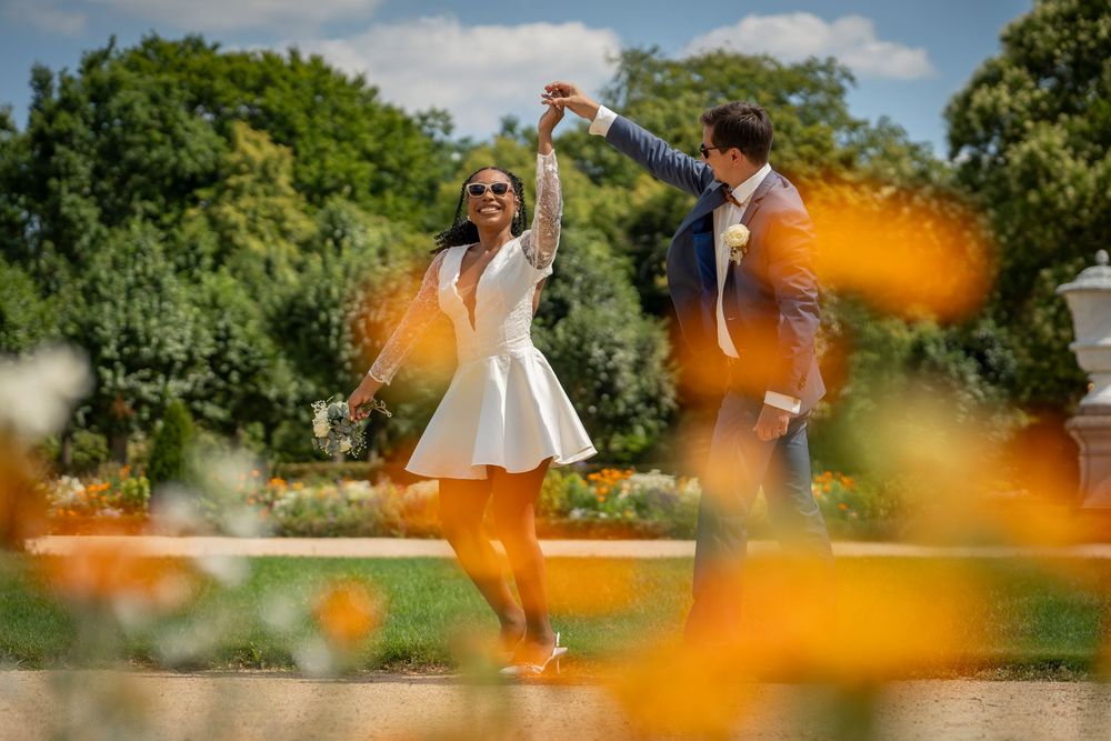 Brautpaar Shooting zwischen barocker Kulisse und Natur im Schlosspark Charlottenburg