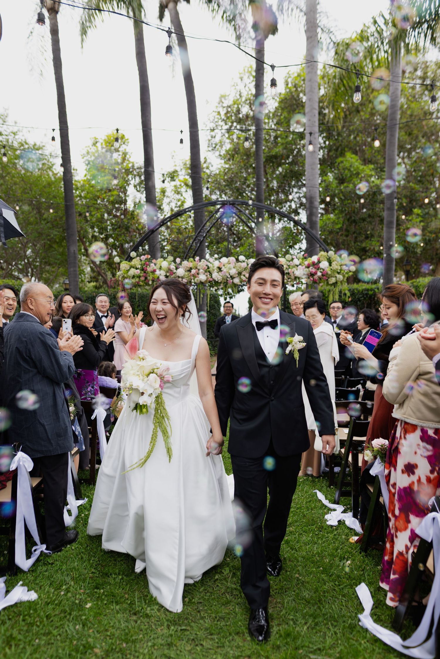 Texas Photographer takes on Cali Wedding. Sunshine Bubbles & Authentic Love. Luxury Wedding Quality Photos at a price you can afford. ATX