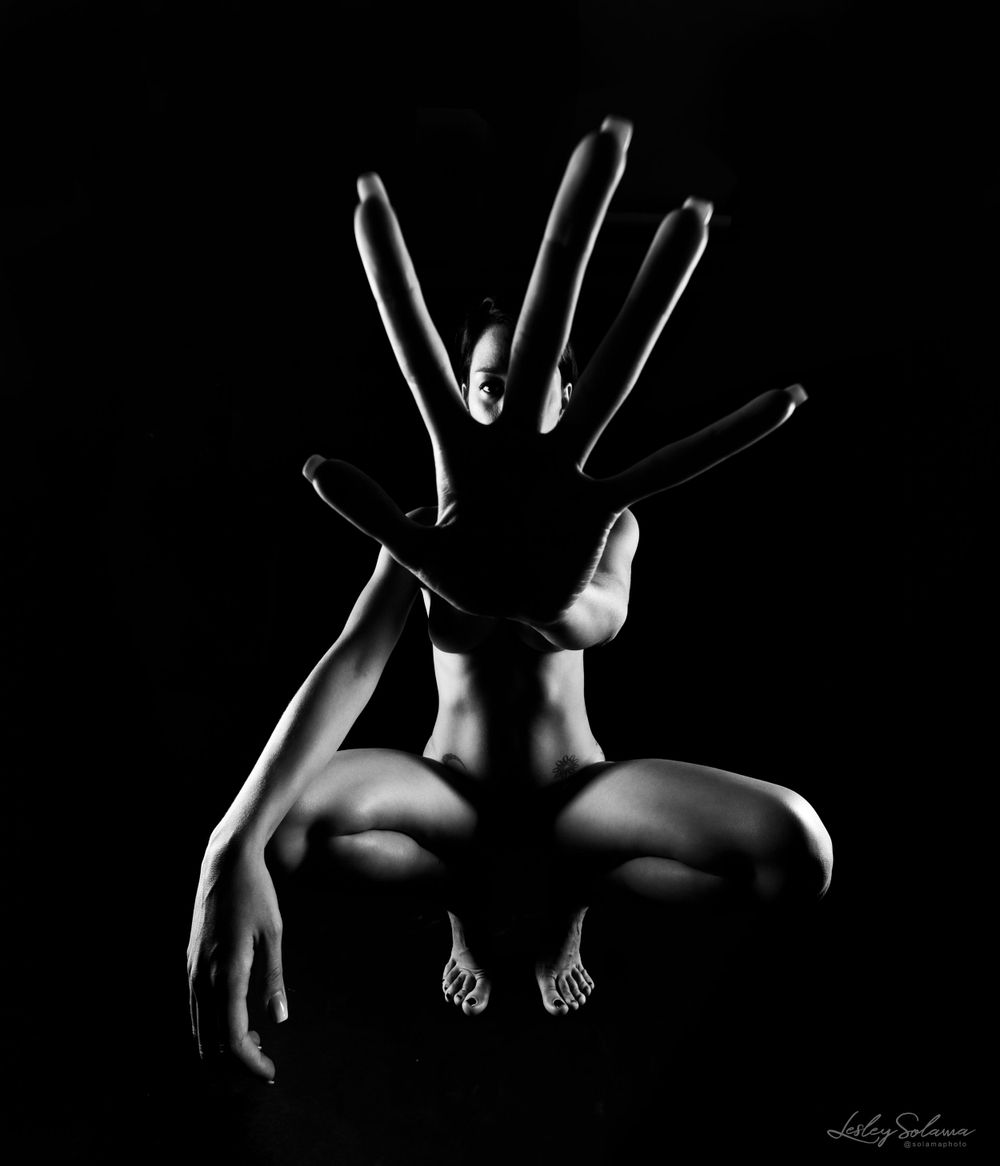 ©LesleySolam