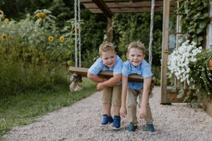 Greenhouse on Strawberry Lane Summer Minis, Somerset Nova Scotia, Halifax Photographer, Family Sessions