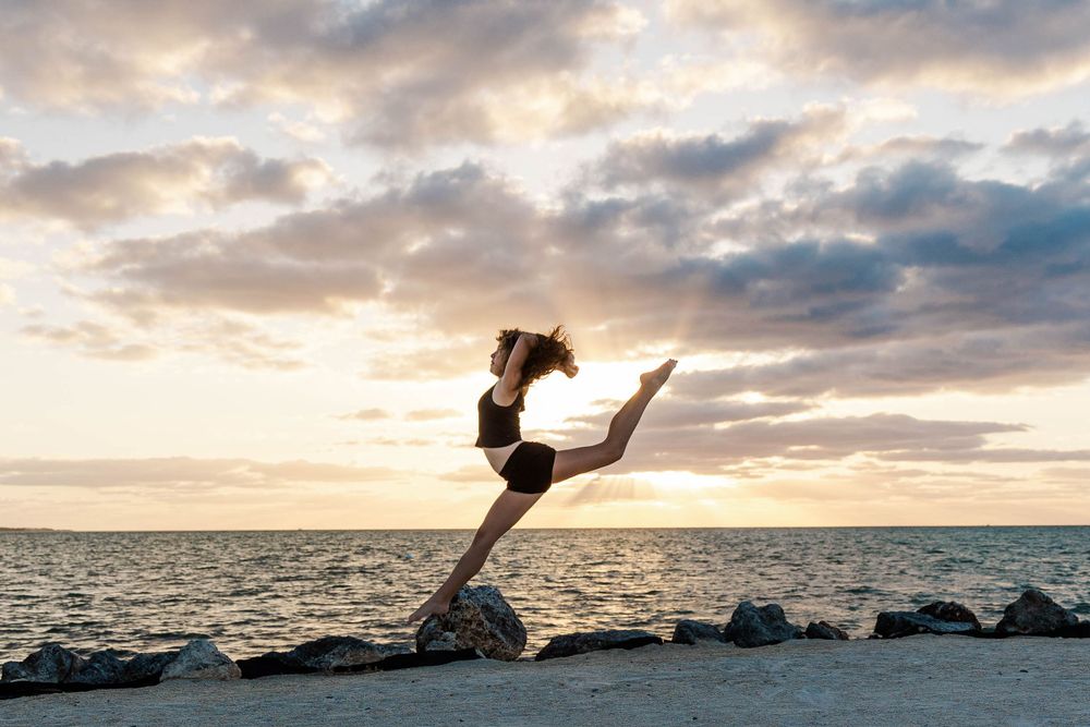 Dynamic tap, jazz, ballet, and pointe dance photography in Ridgefield, Fairfield, Danbury, Wilton, Westport & New Canaan, CT. Capturing move