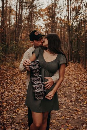 Michigan Maternity Photographer | Creative Art By Bree LLC