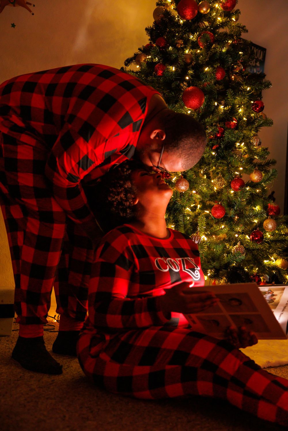 Christmas couples photos engagement ring