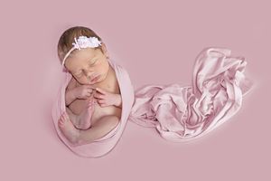 posed newborn photography