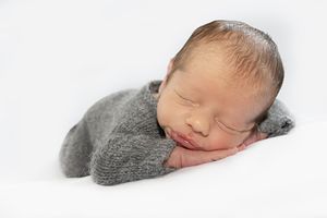 posed newborn photography