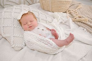 lifestyle newborn photography