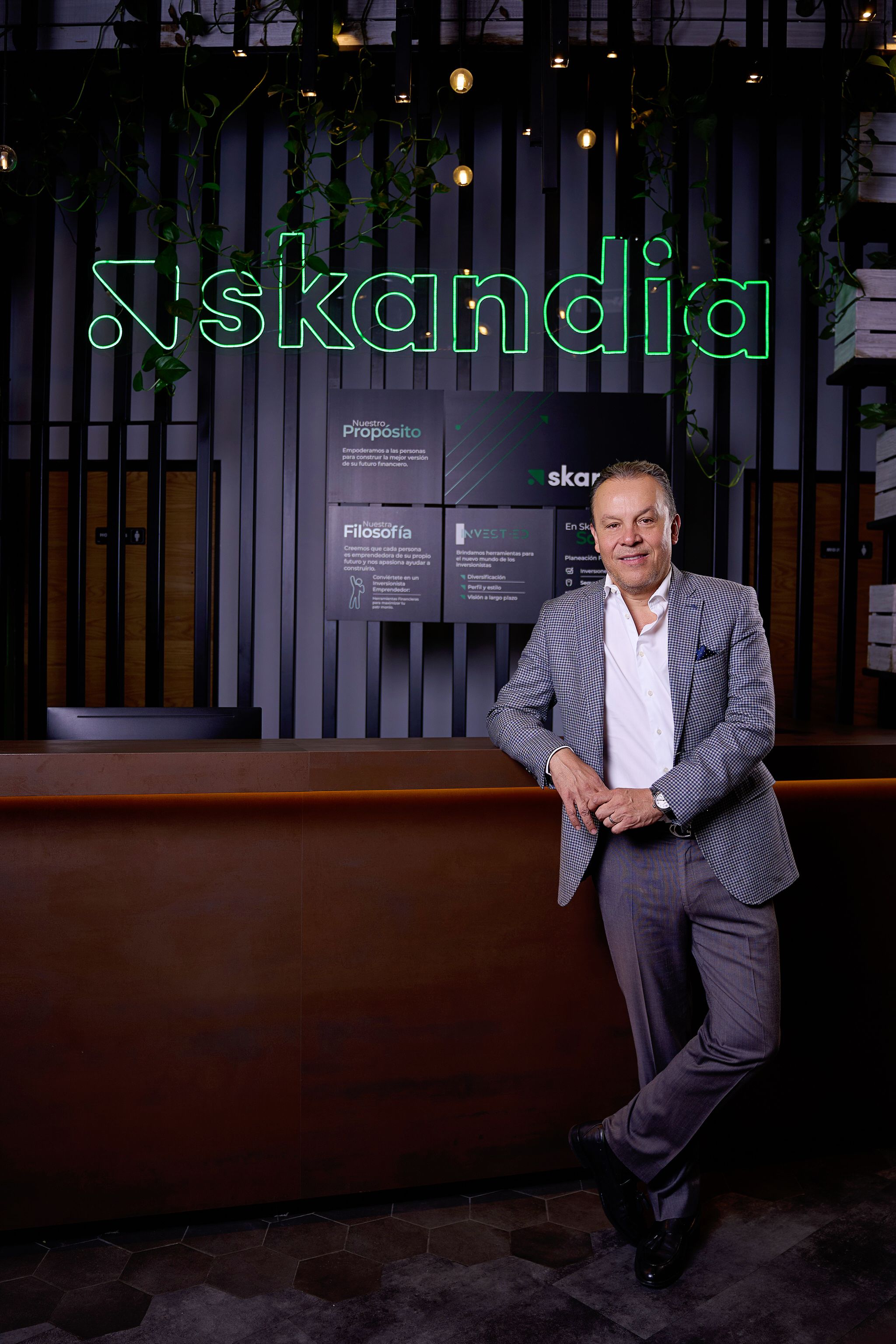 Retrato corporativo de directivo realizado en las oficinas de Skandia en Ciudad de México