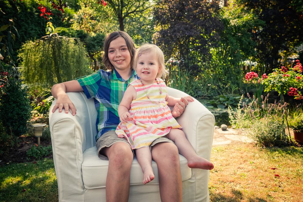 Kinderportrait bei einem Familienshooting – Raum Ebermannstadt – Lichtkapsel Fotografie