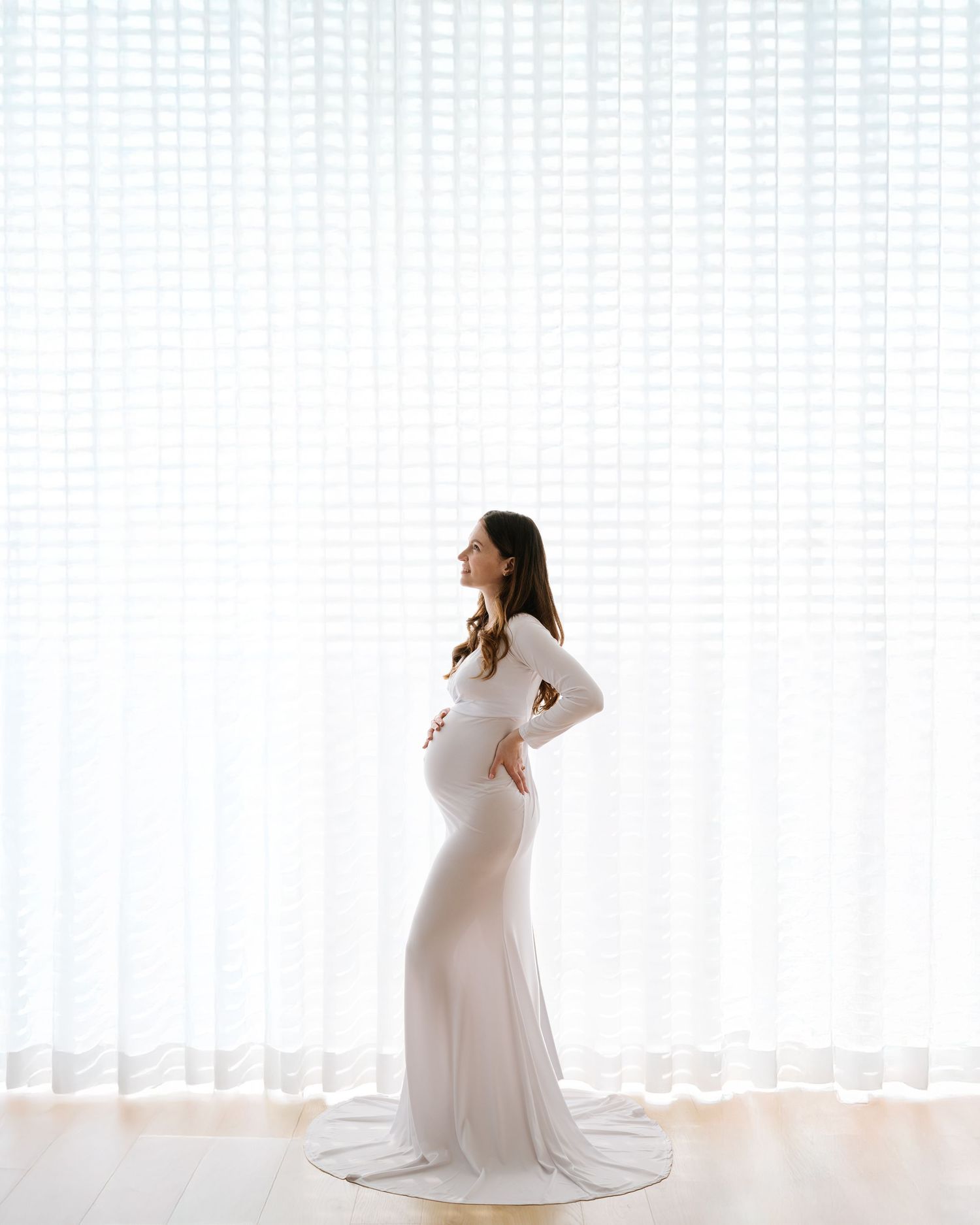 ritratto professionale maternity realizzato in studio