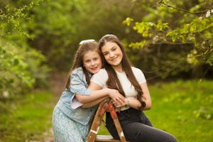outdoor family childhood photography by little wonderland photography widnes cheshire
