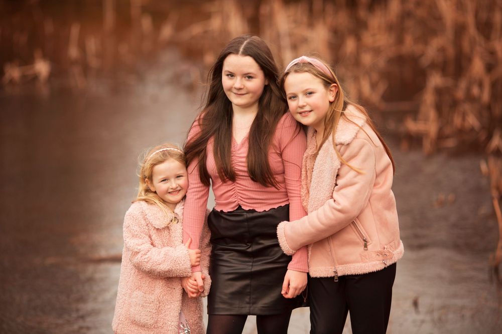 outdoor family childhood photography by little wonderland photography widnes cheshire