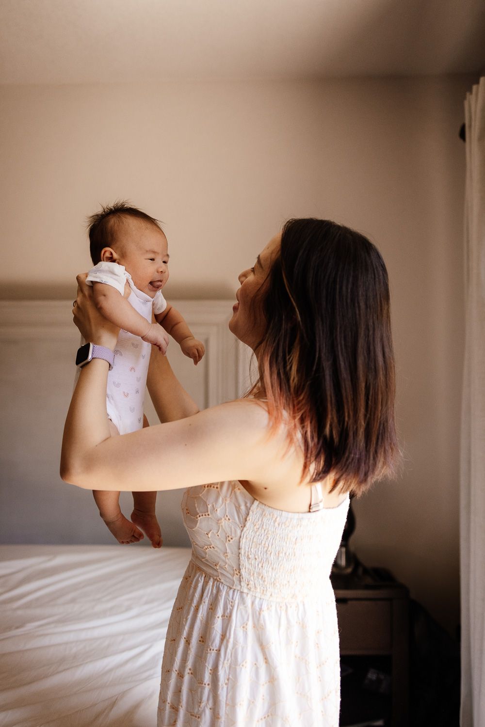 Lifestyle newborn photography session in-home in San Jose, California with Cindy Tucey Photography