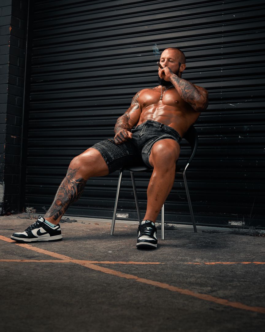 Fitness photography, in studio or outdoor , with pro lighting