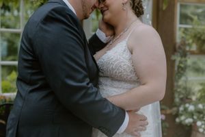 The Greenhouse on Strawberry Lane, Annapolis Valley, Nova Scotia, Elopement, Intimate Wedding, Halifax Photographer