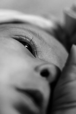 Newborn baby pasgeboren baby details handjes voetjes fotografie