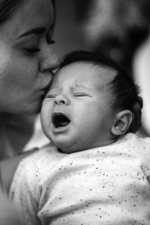 Newborn baby pasgeboren baby details handjes voetjes fotografie
