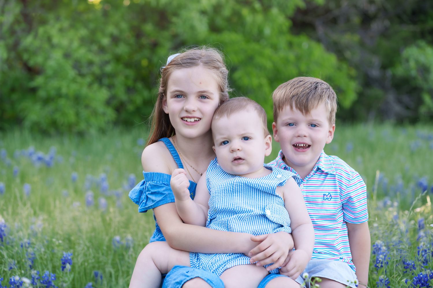 barn log mother's day photo shoot session maternity expecting baby boy rustic outdoors Colleyville golden hour mommy