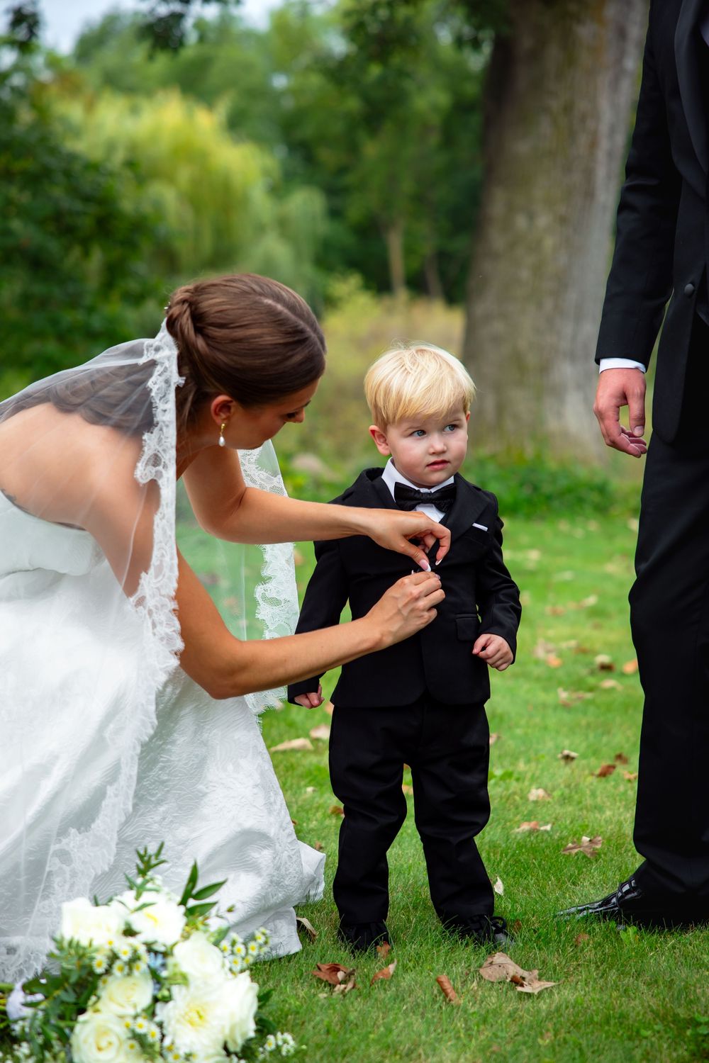 Bemidji bride adjusts son's wedding attire