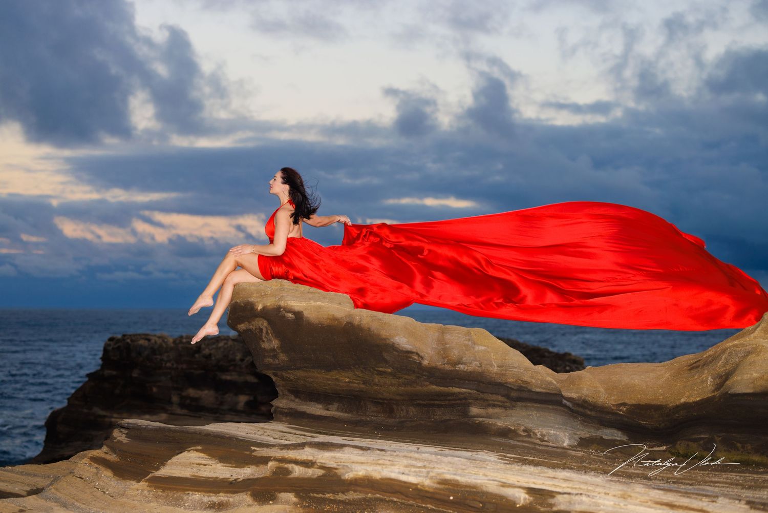 Flying dress photographer
Flying dress Oahu Hawaii
Flying dress photoshoot 
Beach photoshoot 
Photographer Oahu Hawaii
Flying dress beach