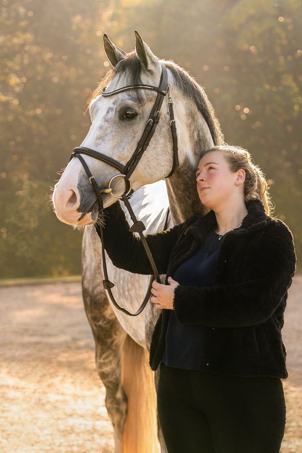 Paarden-fotoshoot-band-tussen-mens-en-dier-door-paardenfotograaf-Special-Moments-MvL-Nistelrode-Noord-Brabant