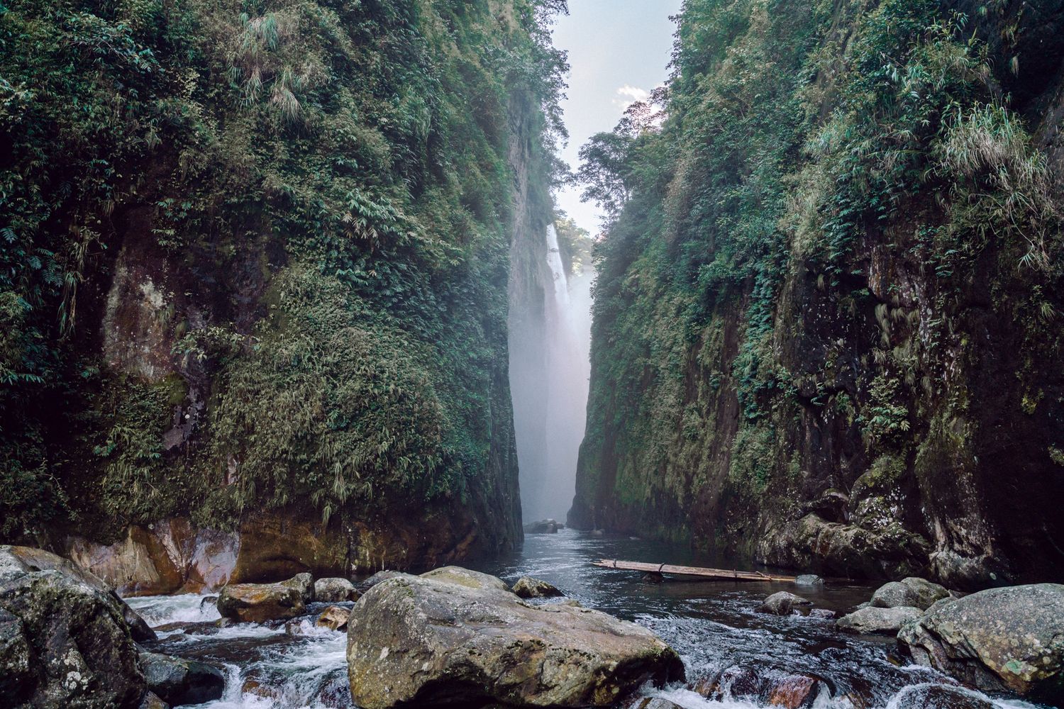 Sapa waterfall elopement wedding, Vietnam