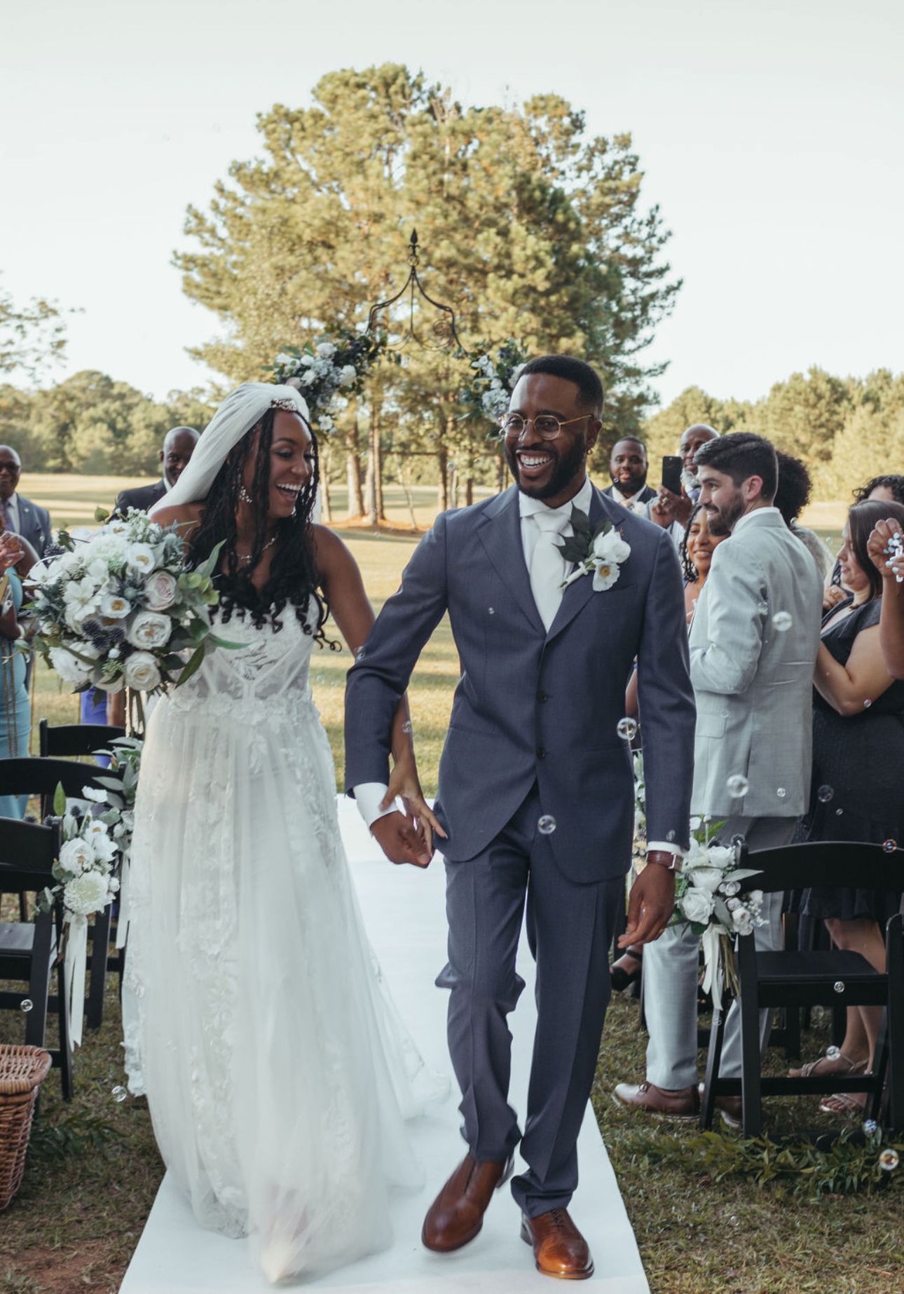 Georgia wedding venue. Blue themed wedding. Elopement ceremony at Sanctuaire Atelier.