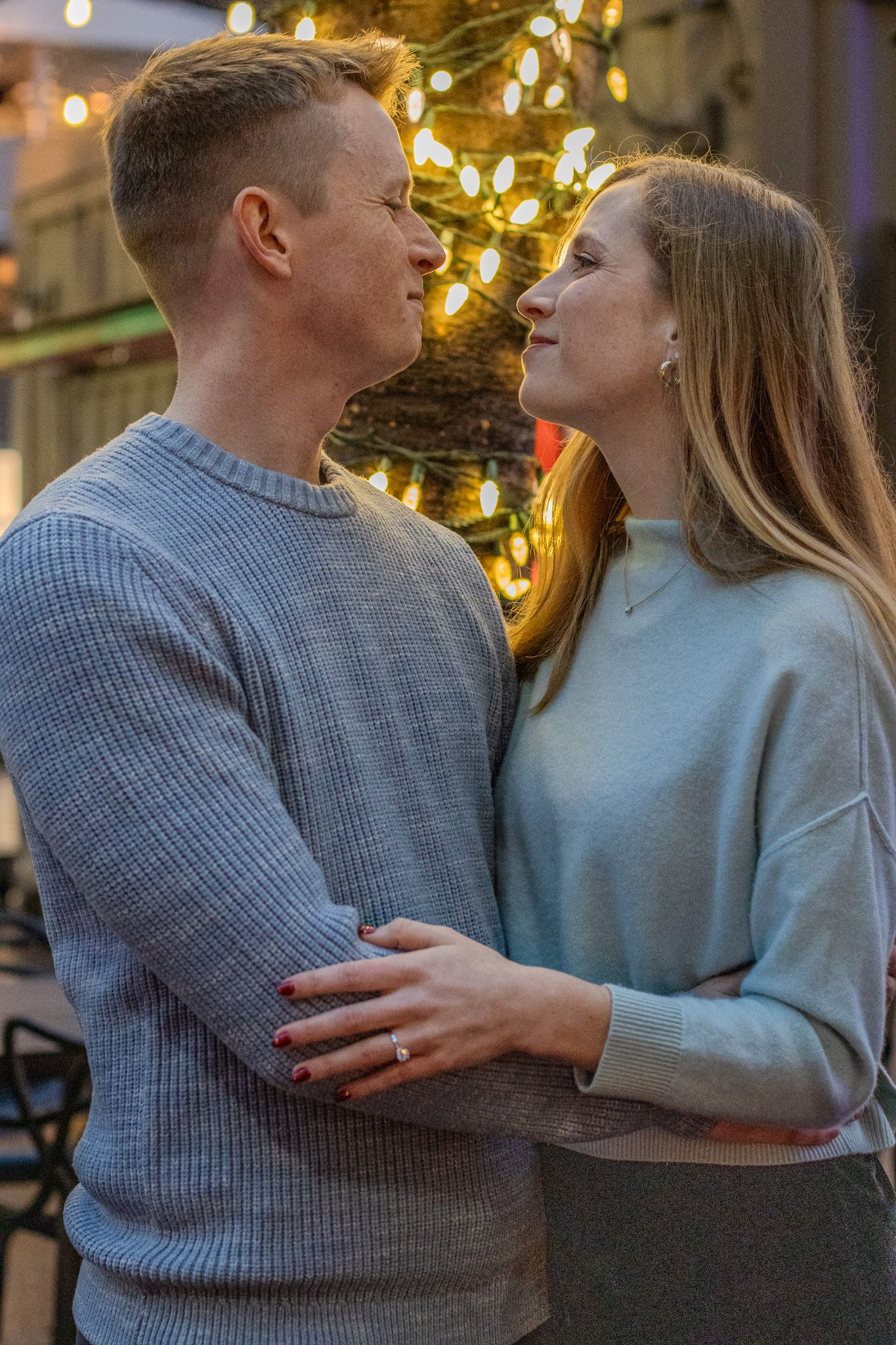 Wedding detail photos of rings engagement bridal photos cincinanti ohio travel photographer quality luxury attention to detail lifestyle