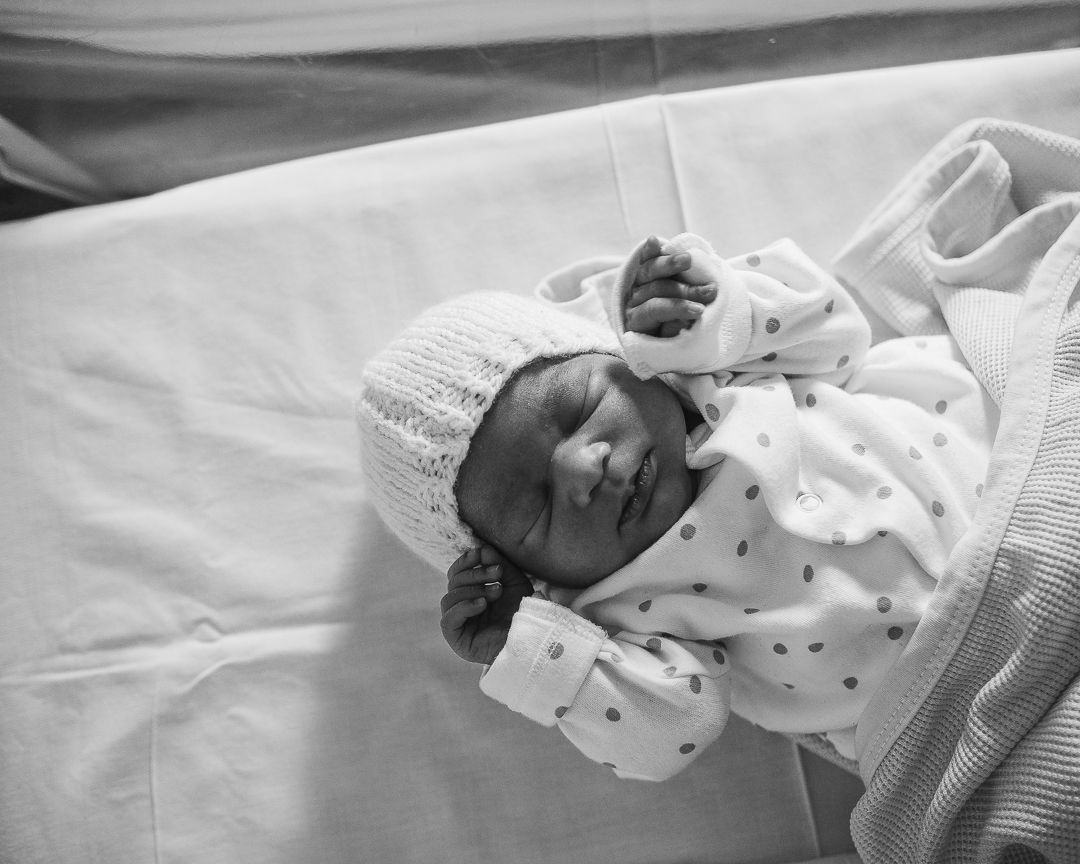 Fresh48/Hospital Newborn session of 19 hours old baby in Edinburgh Hospital