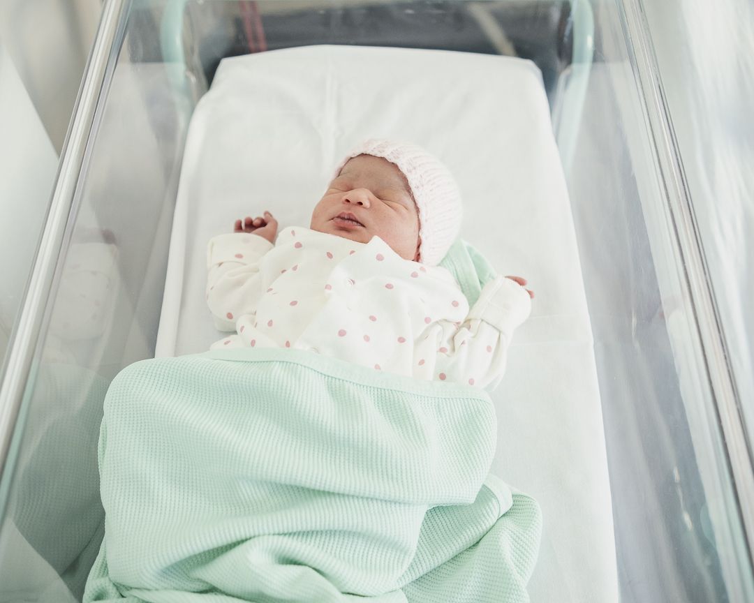 Fresh48/Hospital Newborn session of 19 hours old baby in Edinburgh Hospital