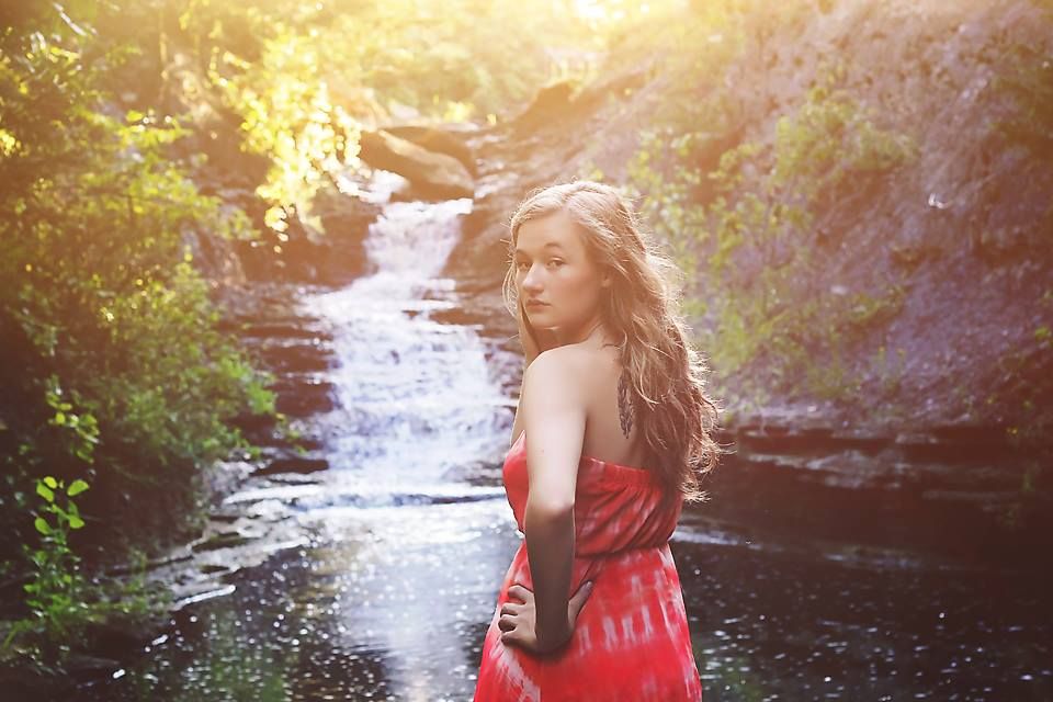 southeast-ks-senior-portrait-outdoor