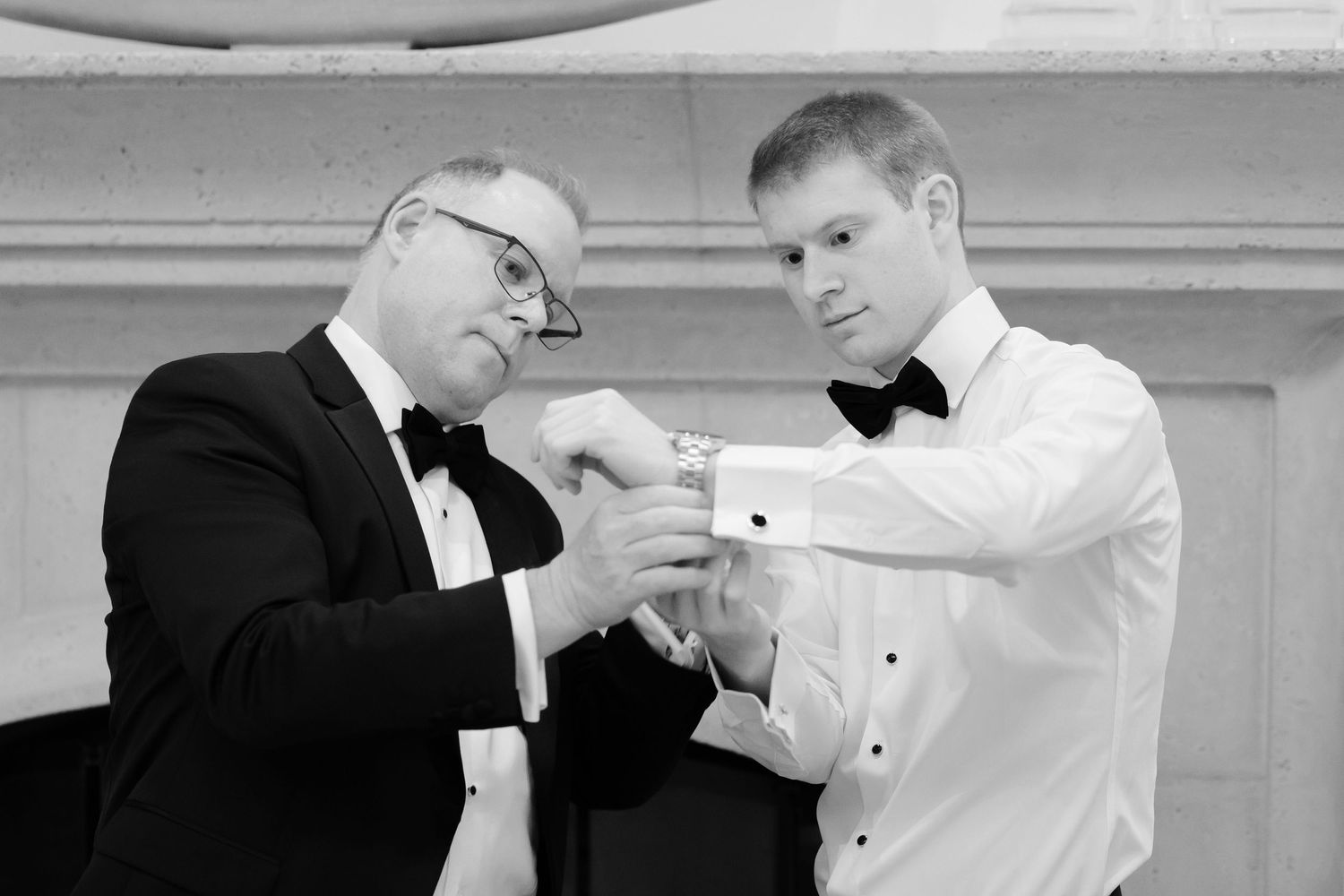 Father helping groom at BallenIsles Country Club in Palm Beach during a wedding photographed by Ohio photographer Tom Forrest.