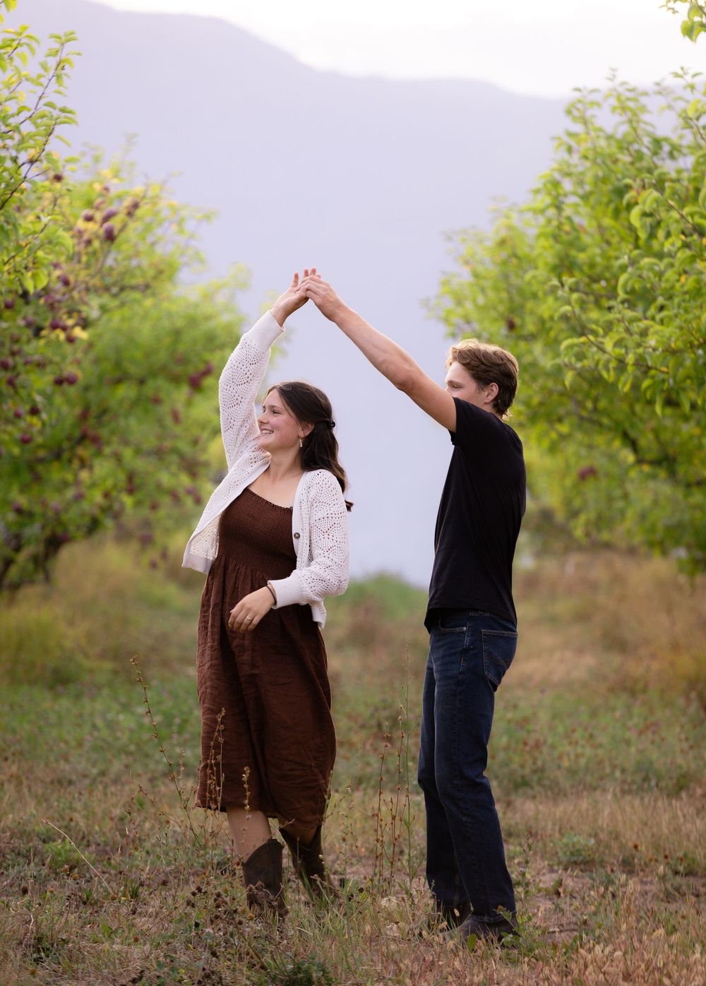 Kayleigh Seibel Photography - Salmon Arm BC - New Family Photos - Apple Orchard