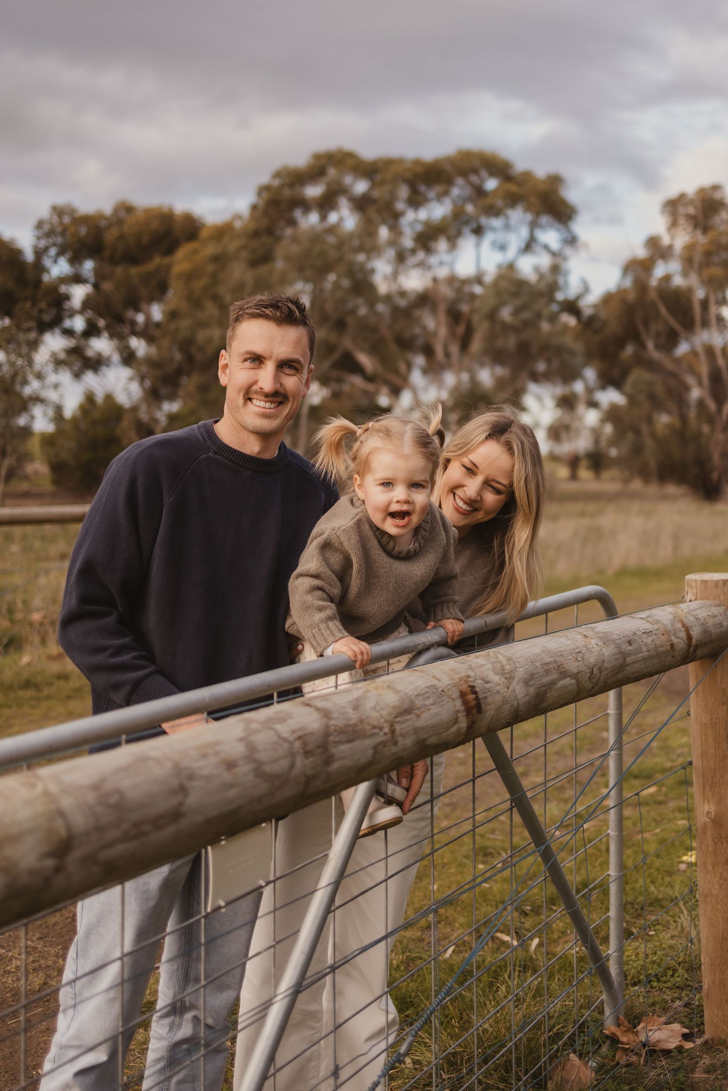 Geelong Lara Torquay Ocean Grove Barwon Heads newborn maternity pregnancy family motherhood couples photographer photography photoshoot