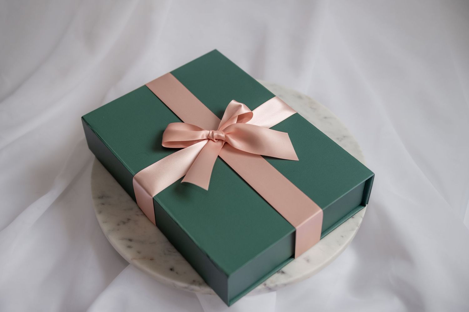 Gift box for mom, new mom gift, care kit for moms, postpartum gift box, postpartum care and support