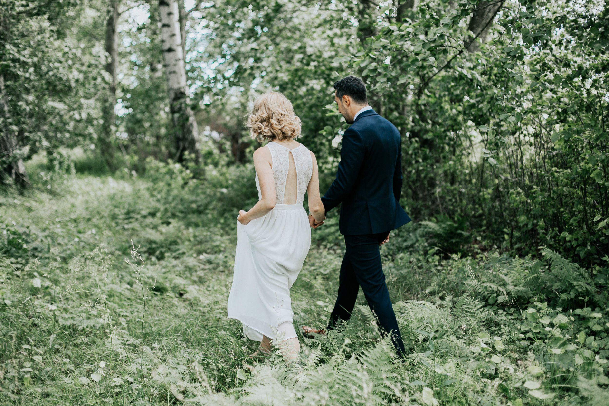 Bröllop Lydia och Foad på Elite Stadshotellet i Karlstad. Fotograf Rebecca Nordin. Bröllopsfotografering på Färjestad, Karlstad.