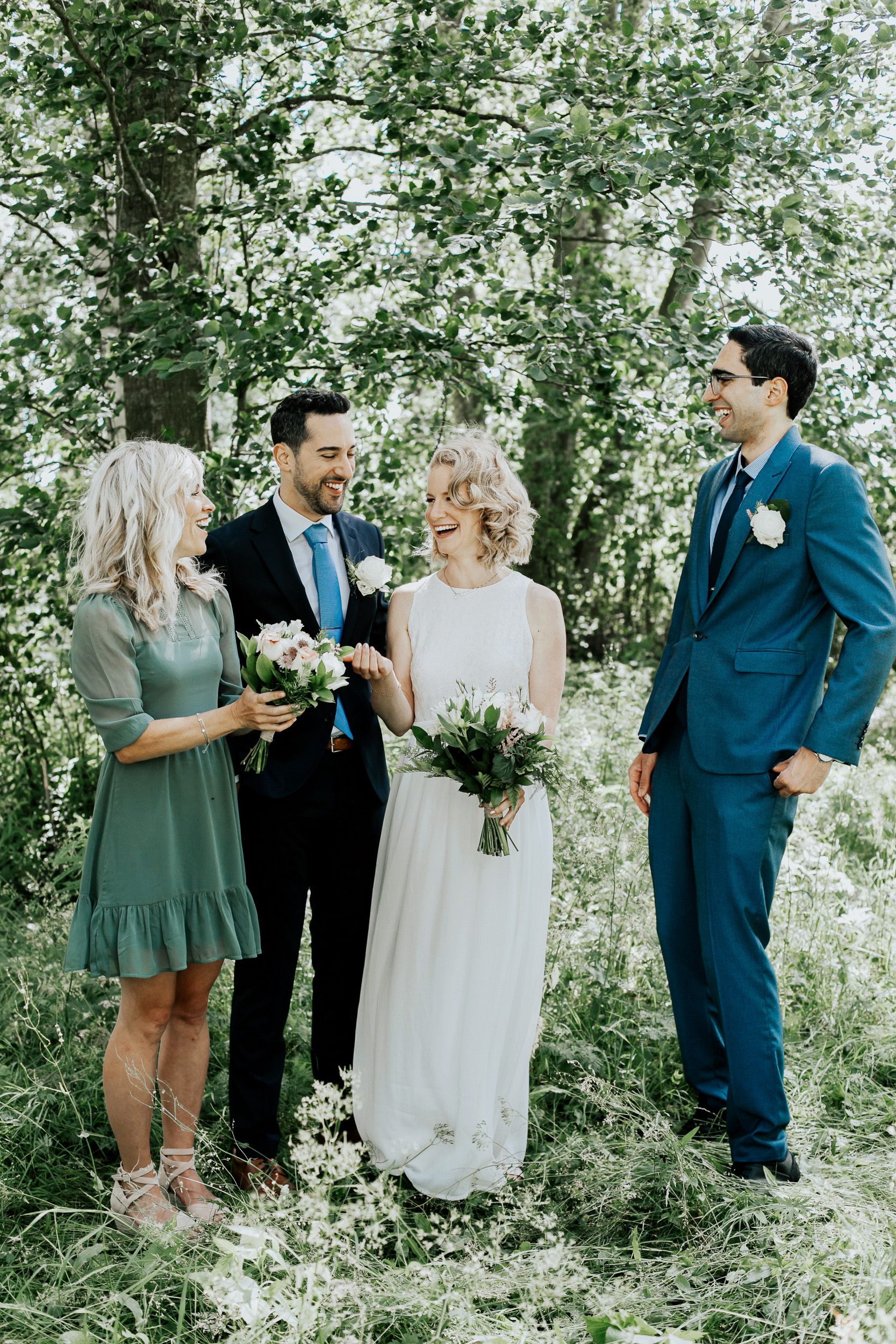 Bröllop Lydia och Foad på Elite Stadshotellet i Karlstad. Fotograf Rebecca Nordin. Bröllopsfotografering på Färjestad, Karlstad.