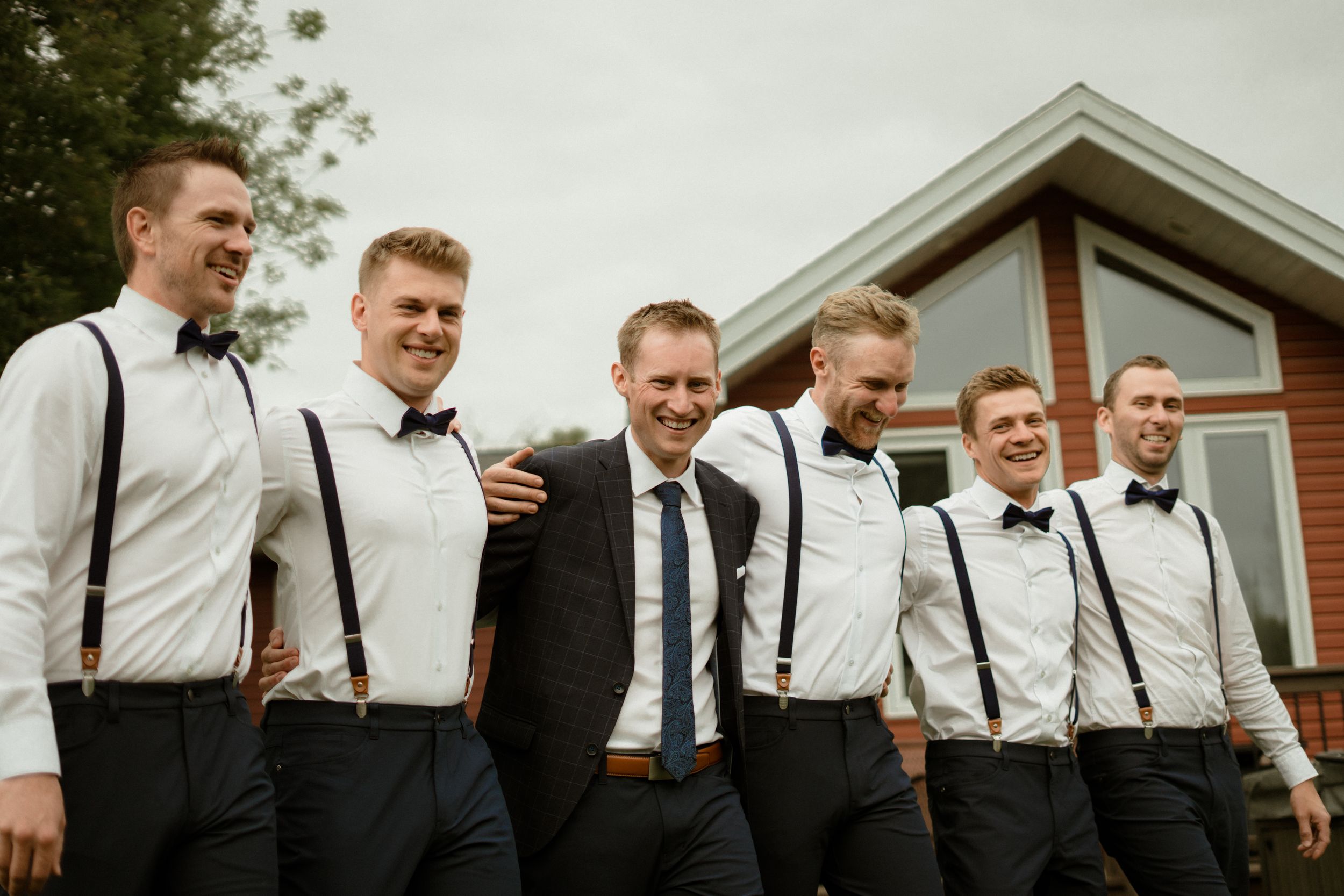 Local Manitoba Wedding Photographer photographs newly married Couple
