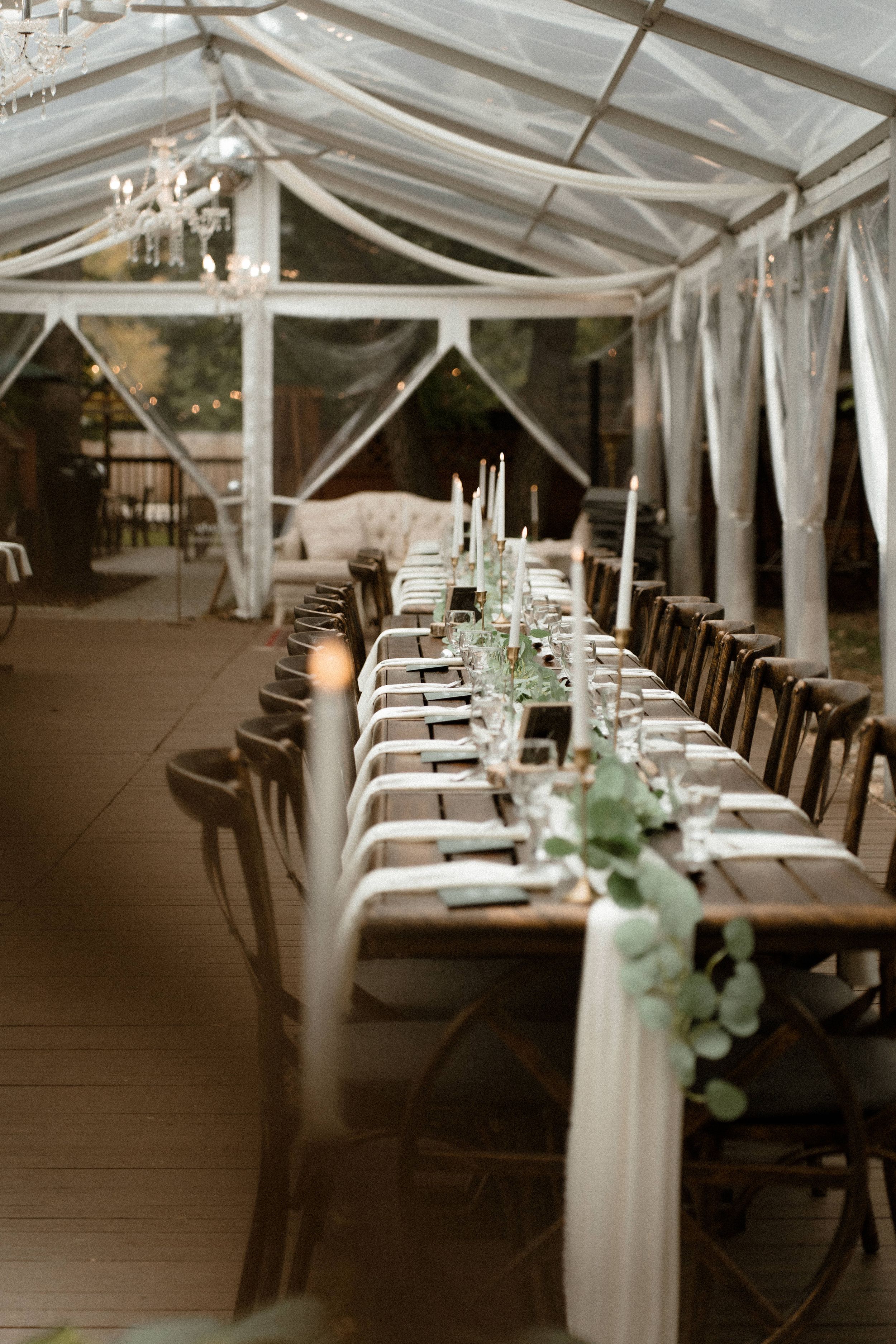 Local Manitoba Wedding Photographer photographs wedding venue