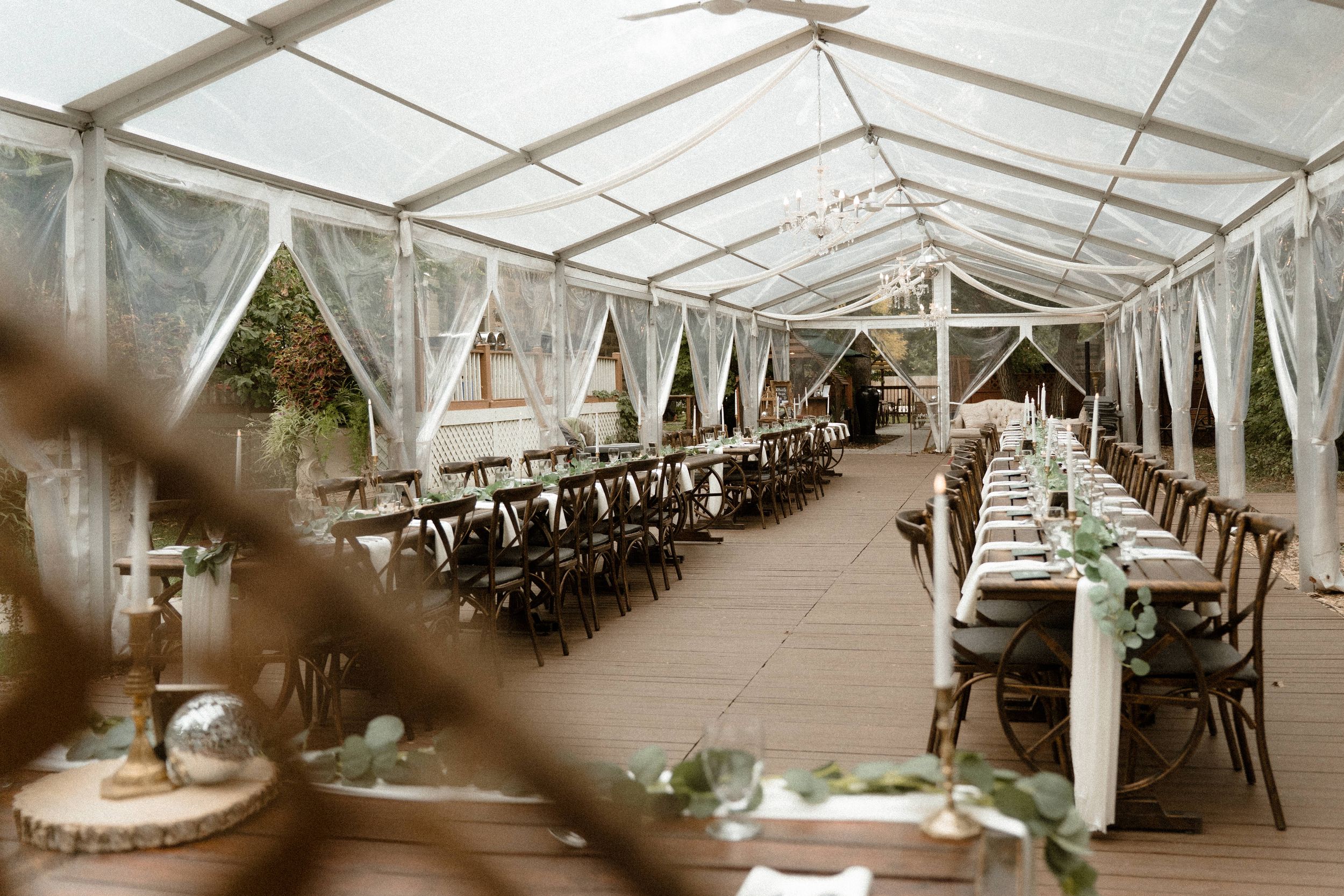 Local Manitoba Wedding Photographer photographs wedding venue