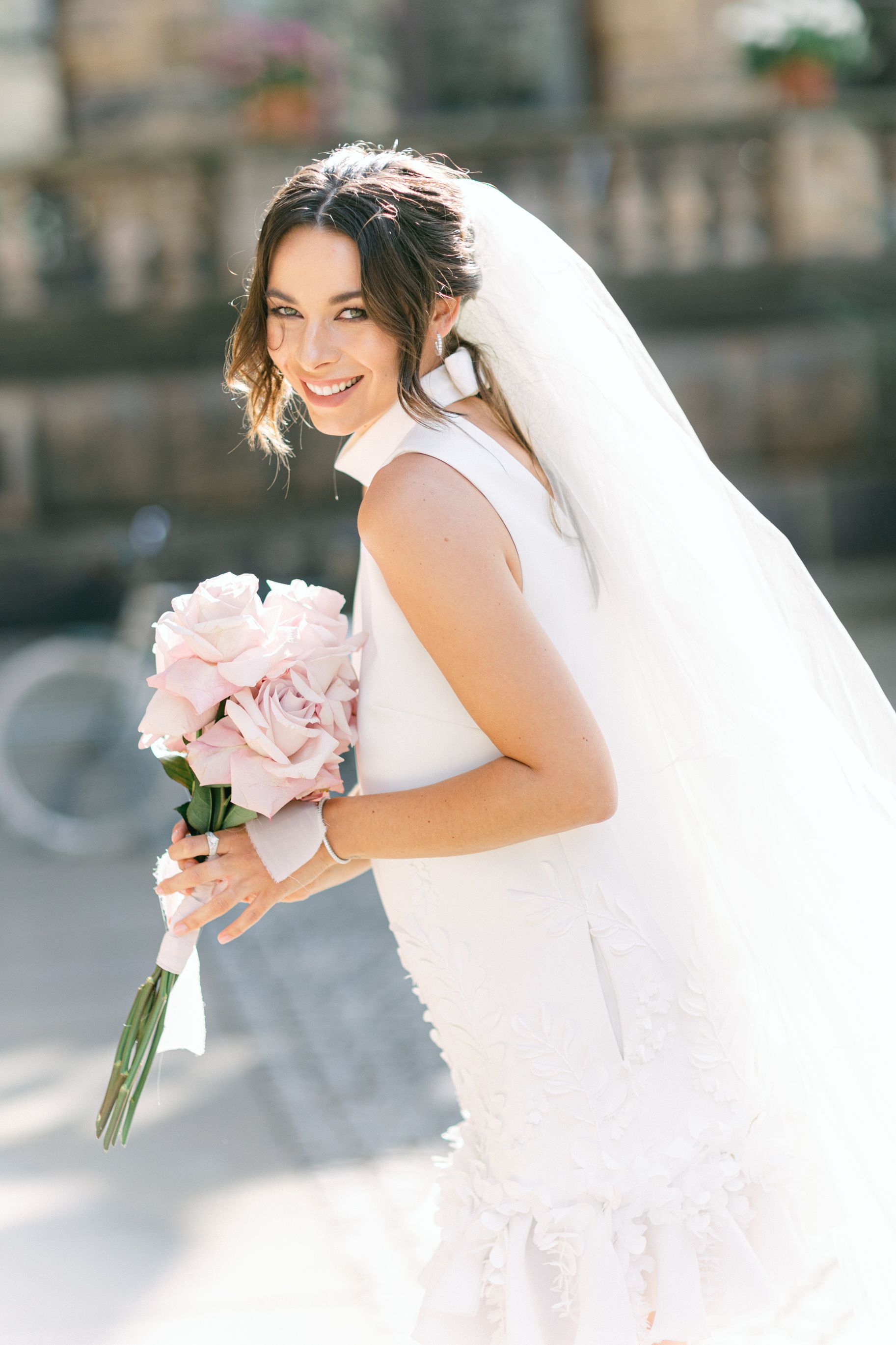 moderne Braut mit kurzem Kleid - Hochzeitsfotograf Dresden, Leipzig, Sachsen