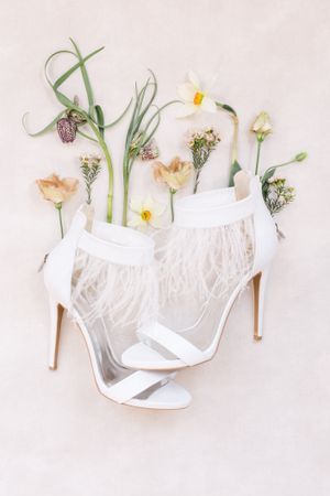 Brautschuhe mit Blumen