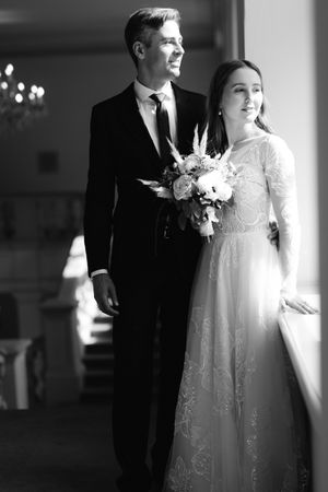 Brautpaar Schwarz Weiß Hochzeitsfotografie - Taschenberg Palais Dresden