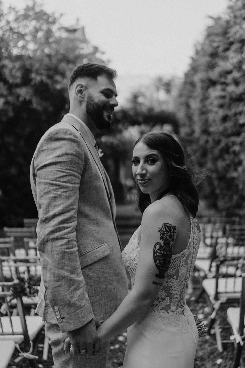 bride and groom portrait outdoor wedding porto