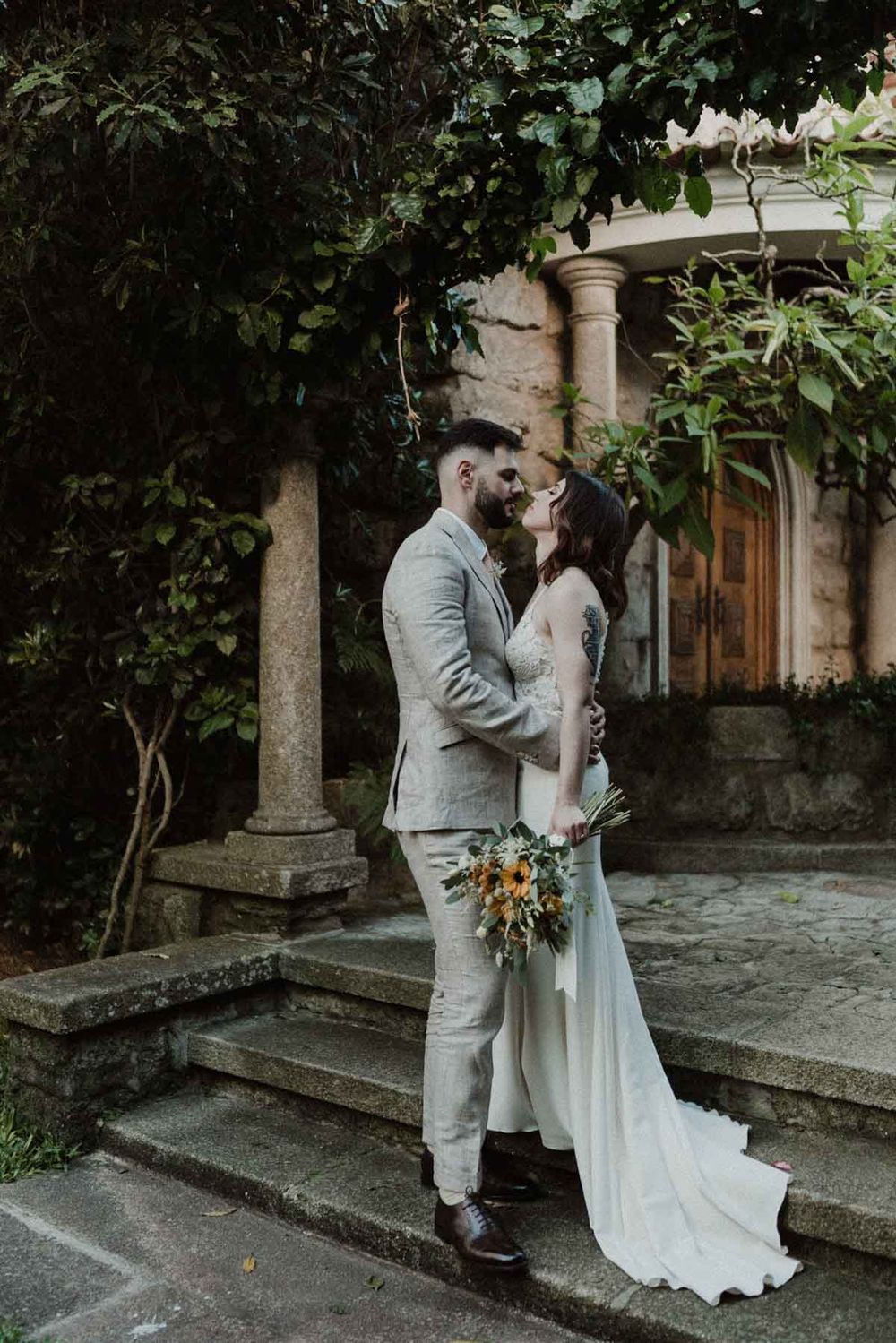 wedding couple portrait stone steps casa dos arcos porto