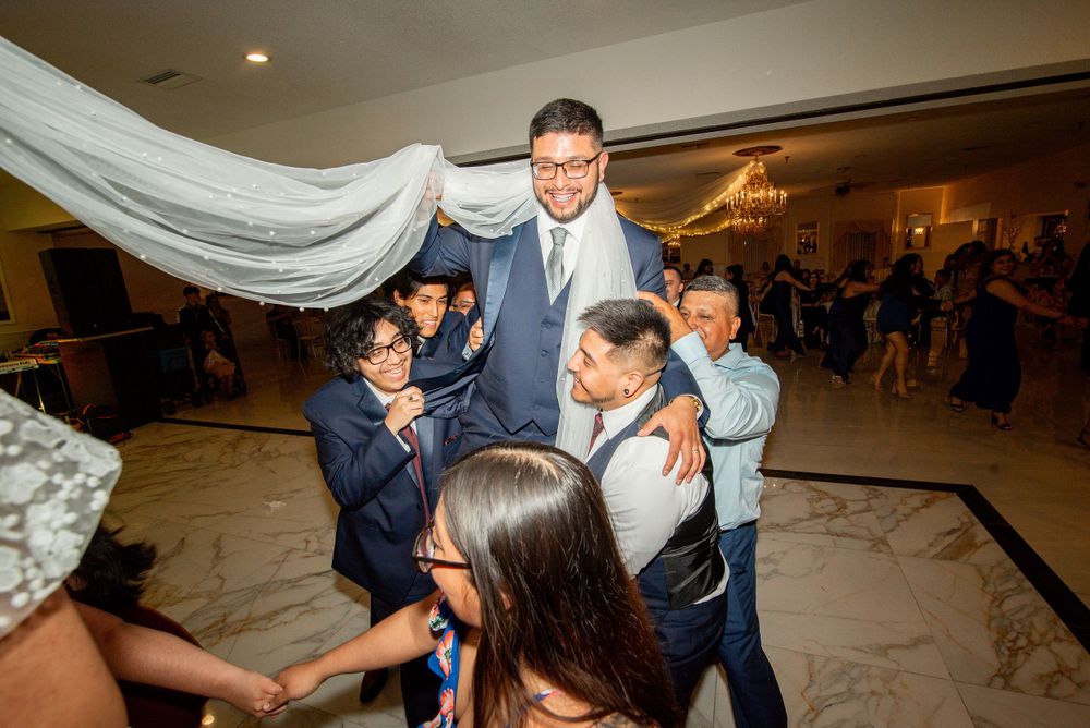 Víbora de la Mar: The Lively Mexican Wedding Tradition You Can t Miss