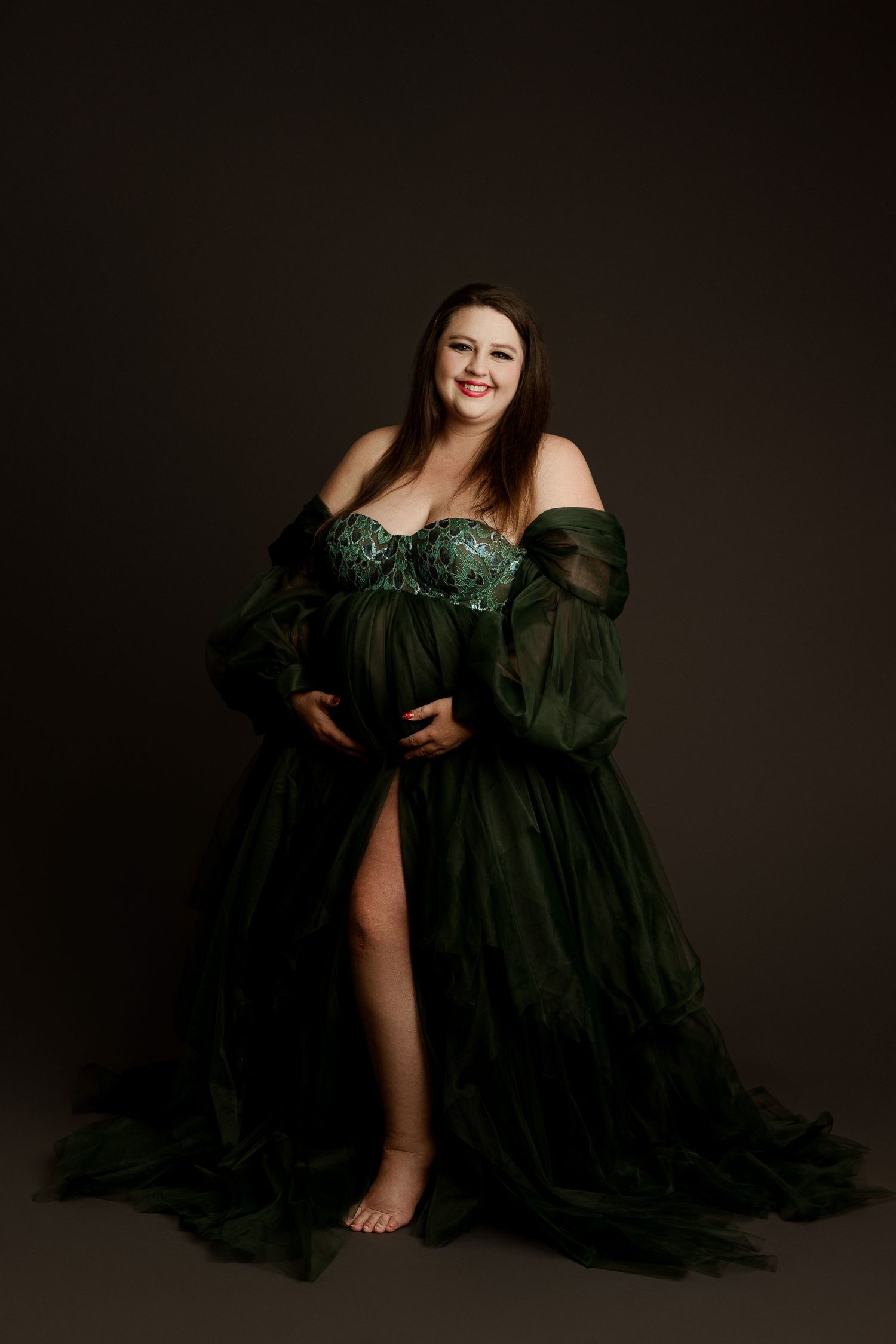 Wichita maternity portraits, Wichita newborn portraits, milestone portraits Wichita, photographer near me Wichita, maternity portraits