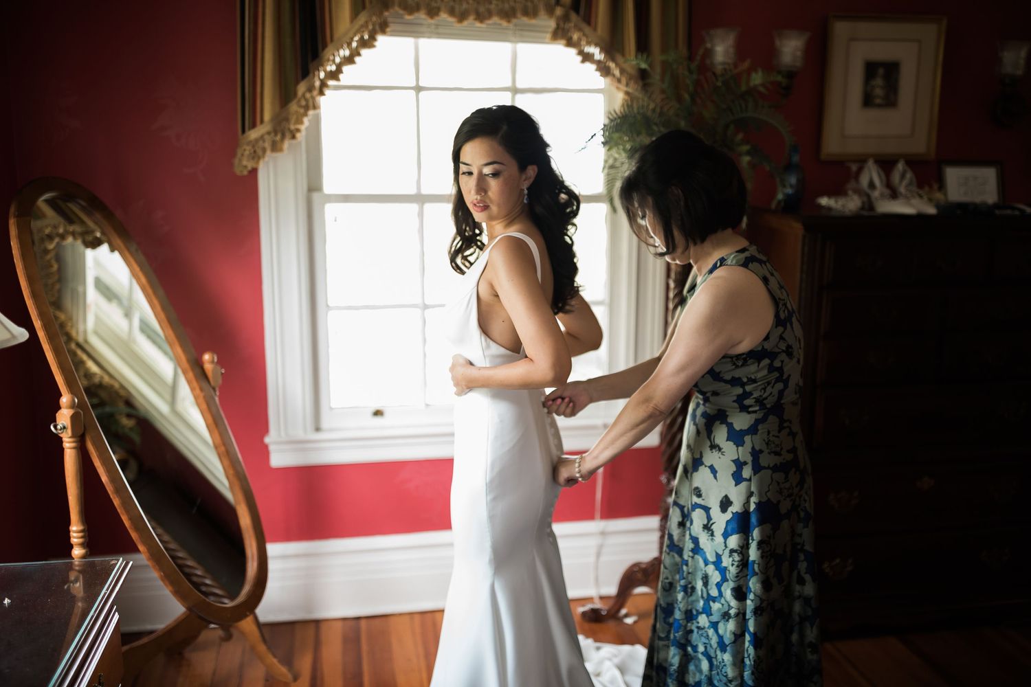 Rosemont Manor | Berryville, Virginia Wedding | Carly Arnwine Photography | Forcier Films | Flowers Unlimited | Celebrations Catering