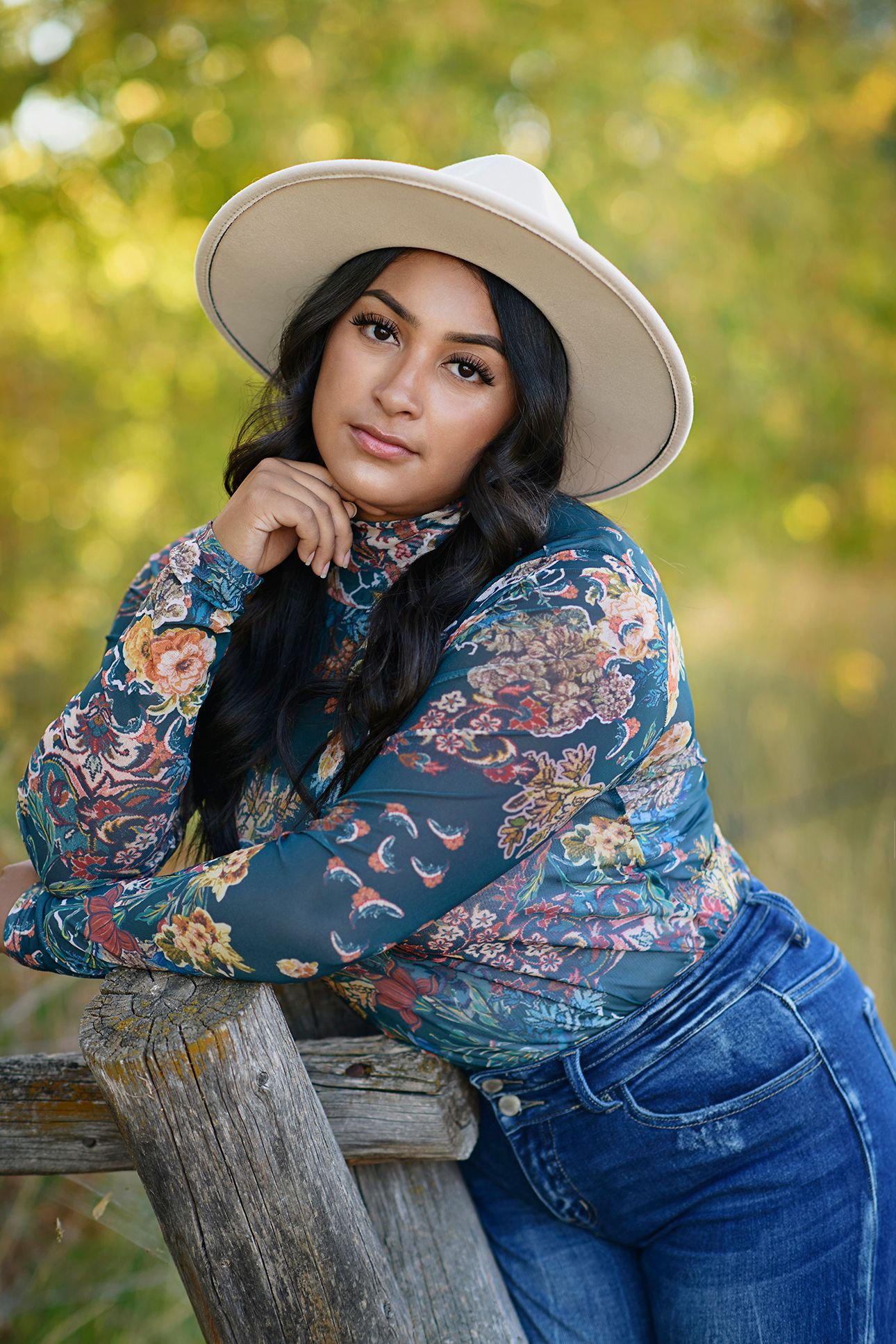ShutterGirl Photography. Blackfoot, Idaho Falls, Pocatello Senior photographer. Creative custom Senior Photography