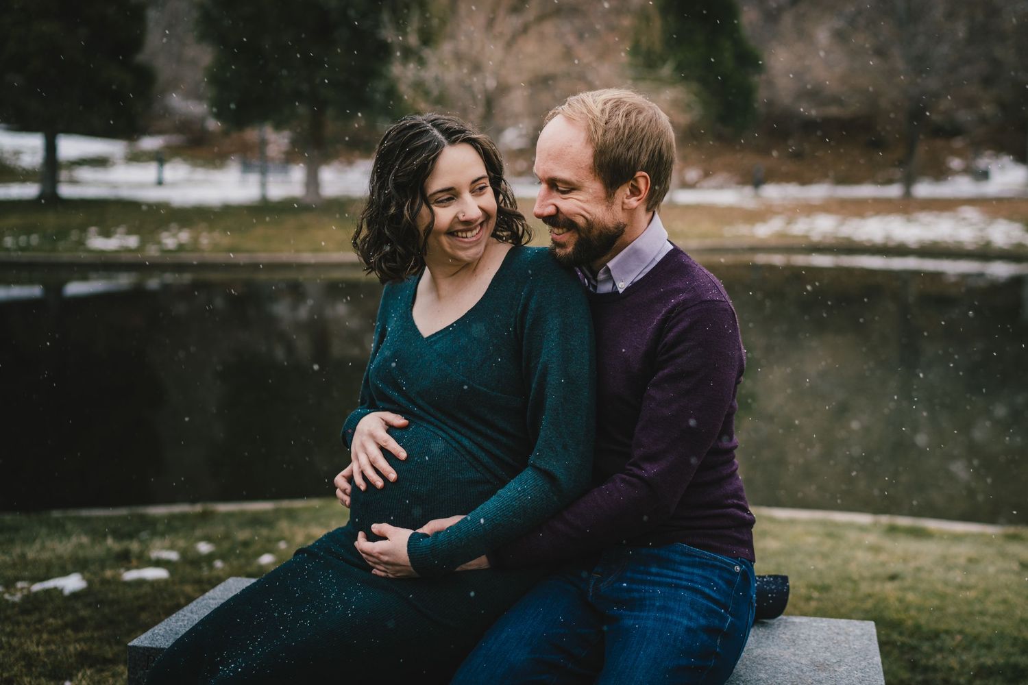 Michelle Deppe photography at Memory Grove in Salt Lake City, Utah for outdoor maternity photos in winter and snow.